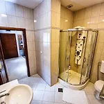 Apartament Alf - Om *