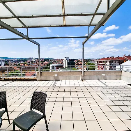 Apartman Alf - Om